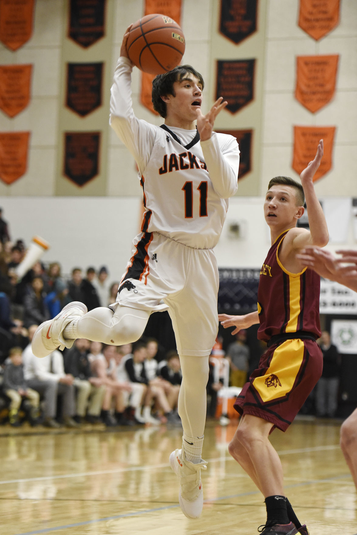 Broncs basketball